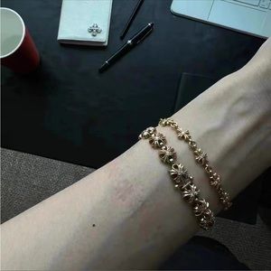 Meet your Posher, Hui